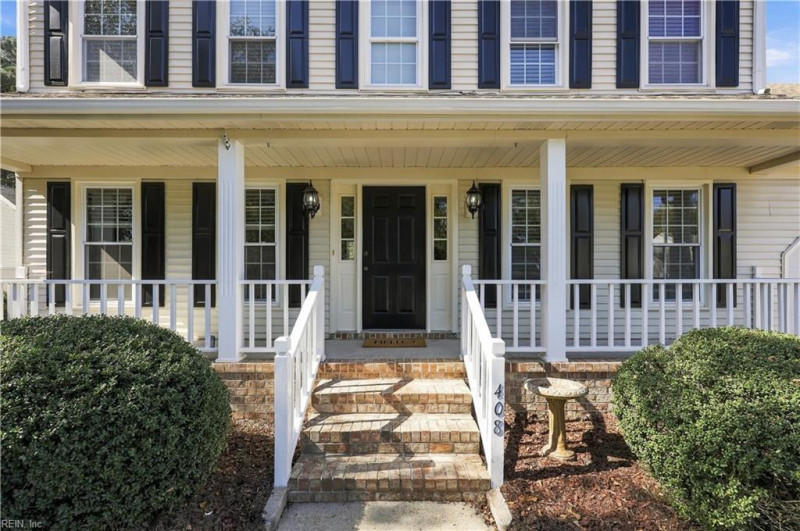 Photo 4 of 50 residential for sale in Chesapeake virginia