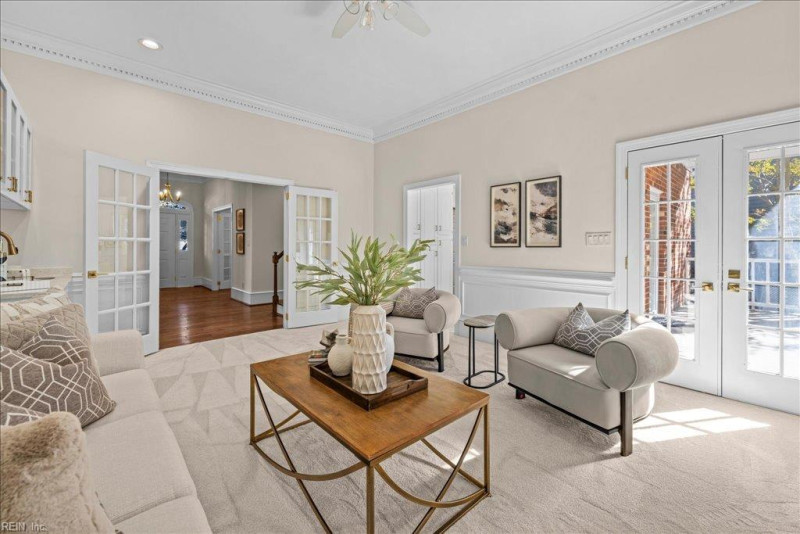 Photo 13 of 48 residential for sale in Hampton virginia