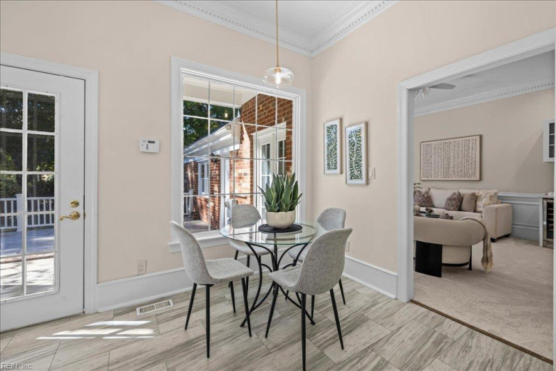 Photo 17 of 48 residential for sale in Hampton virginia