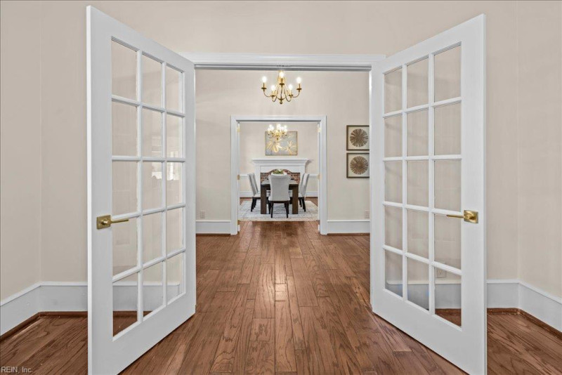 Photo 8 of 48 residential for sale in Hampton virginia