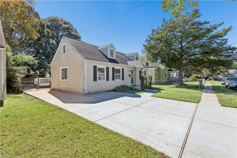 Photo 2 of 33 residential for sale in Norfolk virginia Photo 2 of 33 residential for sale in Norfolk virginia