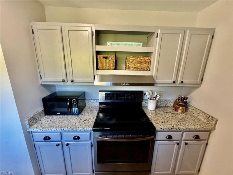 Photo 10 of 30 residential for sale in Virginia Beach virginia