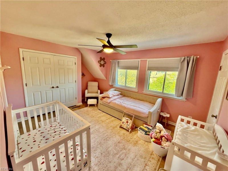 Photo 14 of 30 residential for sale in Virginia Beach virginia