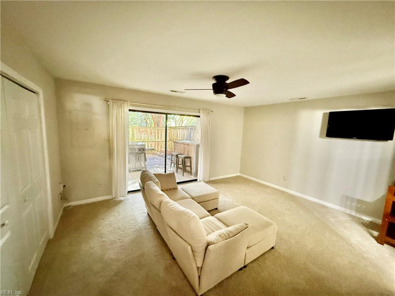 Photo 4 of 30 residential for sale in Virginia Beach virginia