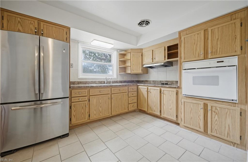 Photo 8 of 32 residential for sale in Hampton virginia Photo 8 of 32 residential for sale in Hampton virginia