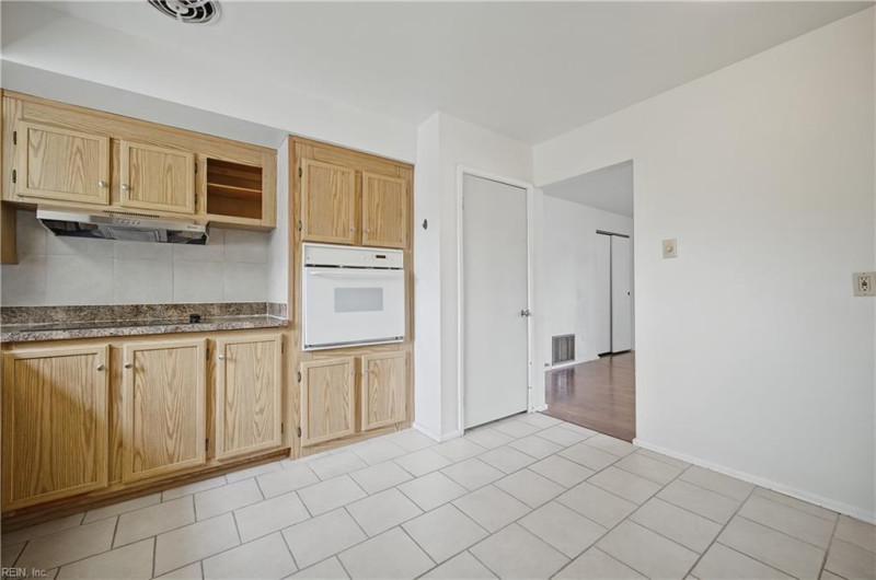 Photo 9 of 32 residential for sale in Hampton virginia Photo 9 of 32 residential for sale in Hampton virginia