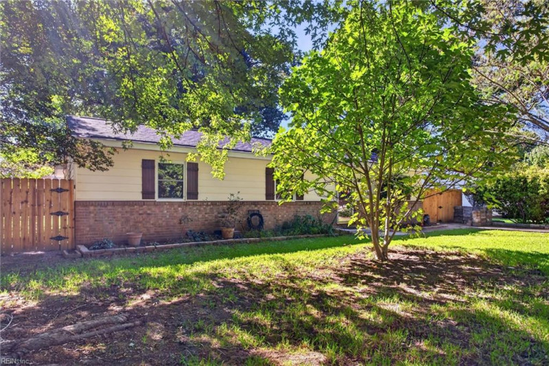 Photo 36 of 41 residential for sale in Chesapeake virginia