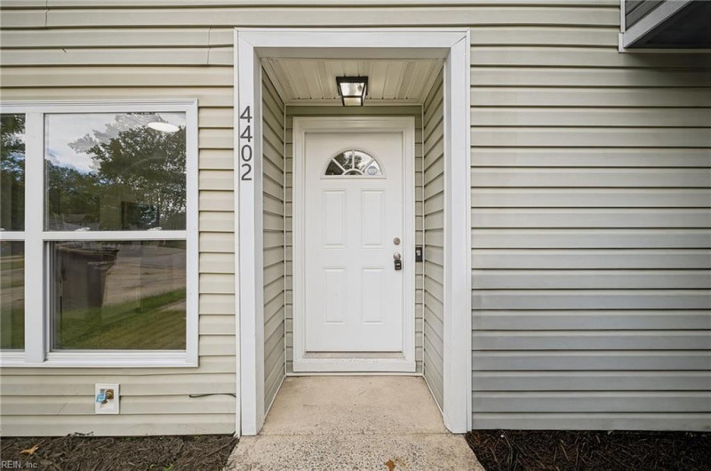 Photo 33 of 39 residential for sale in Chesapeake virginia Photo 33 of 39 residential for sale in Chesapeake virginia