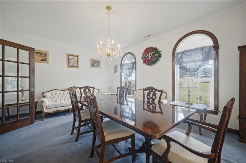 Photo 10 of 33 residential for sale in Currituck County virginia