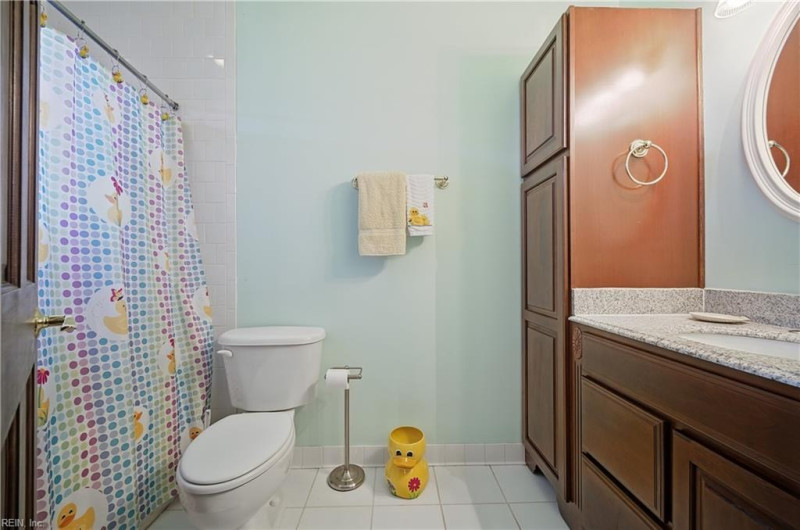 Photo 30 of 33 residential for sale in Currituck County virginia