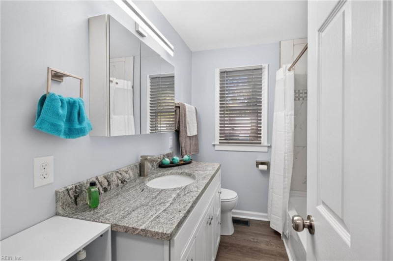 Photo 13 of 30 residential for sale in Newport News virginia