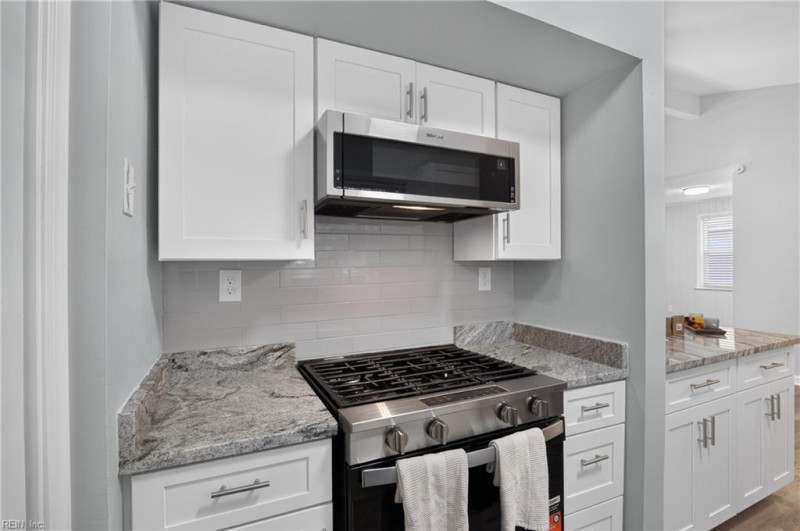Photo 8 of 30 residential for sale in Newport News virginia