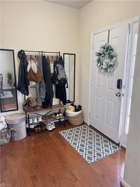 Photo 4 of 23 residential for sale in Virginia Beach virginia