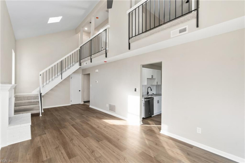 Photo 10 of 36 residential for sale in Virginia Beach virginia