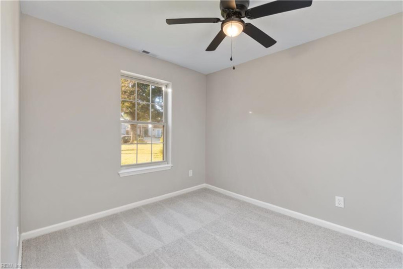 Photo 11 of 36 residential for sale in Virginia Beach virginia