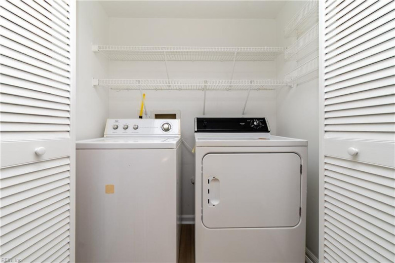 Photo 14 of 36 residential for sale in Virginia Beach virginia