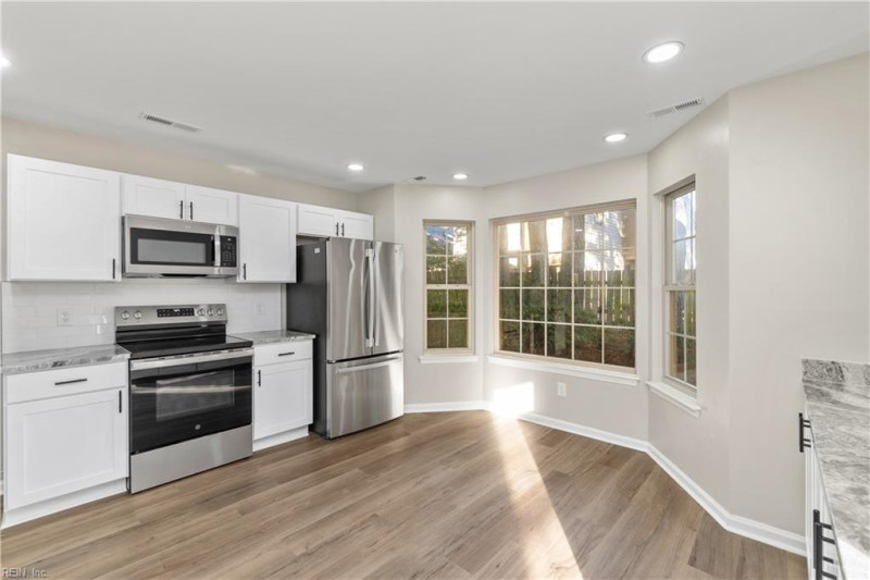 Photo 15 of 36 residential for sale in Virginia Beach virginia
