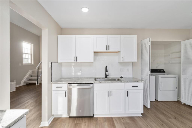 Photo 19 of 36 residential for sale in Virginia Beach virginia
