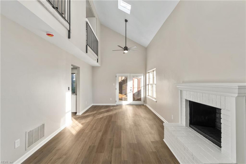 Photo 7 of 36 residential for sale in Virginia Beach virginia