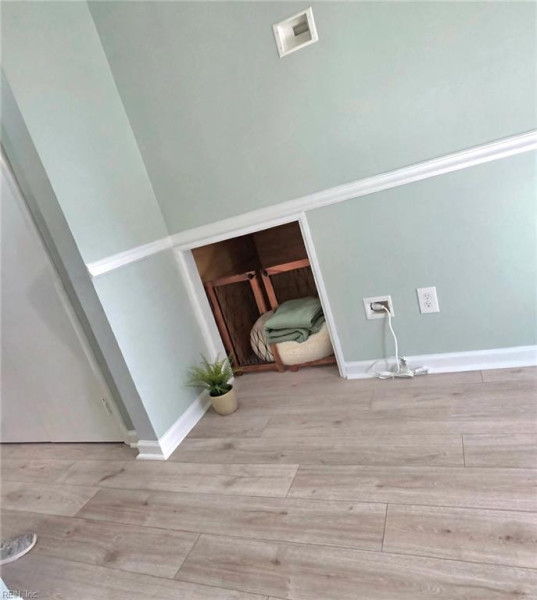 Photo 4 of 24 residential for sale in Virginia Beach virginia