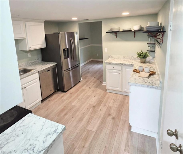 Photo 7 of 24 residential for sale in Virginia Beach virginia
