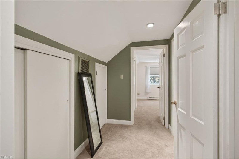 Photo 33 of 48 residential for sale in Virginia Beach virginia