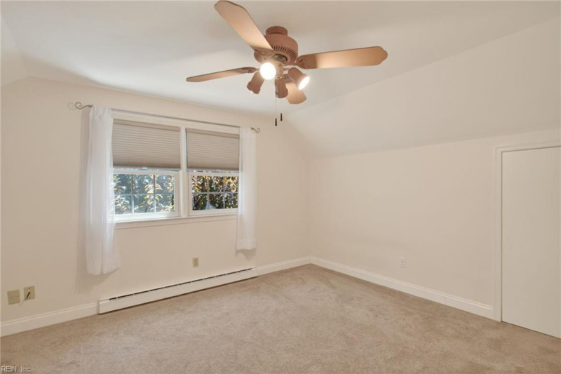 Photo 35 of 48 residential for sale in Virginia Beach virginia