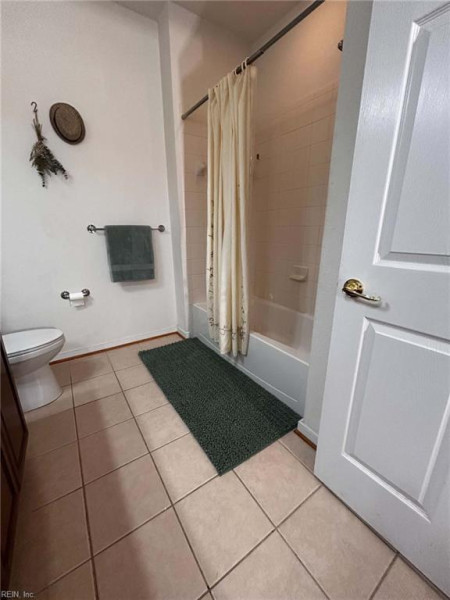 Photo 21 of 35 residential for sale in Chesapeake virginia