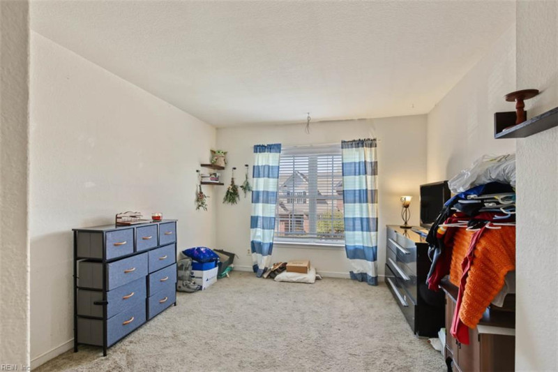 Photo 27 of 35 residential for sale in Chesapeake virginia