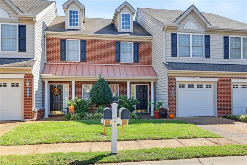 Photo 3 of 35 residential for sale in Chesapeake virginia