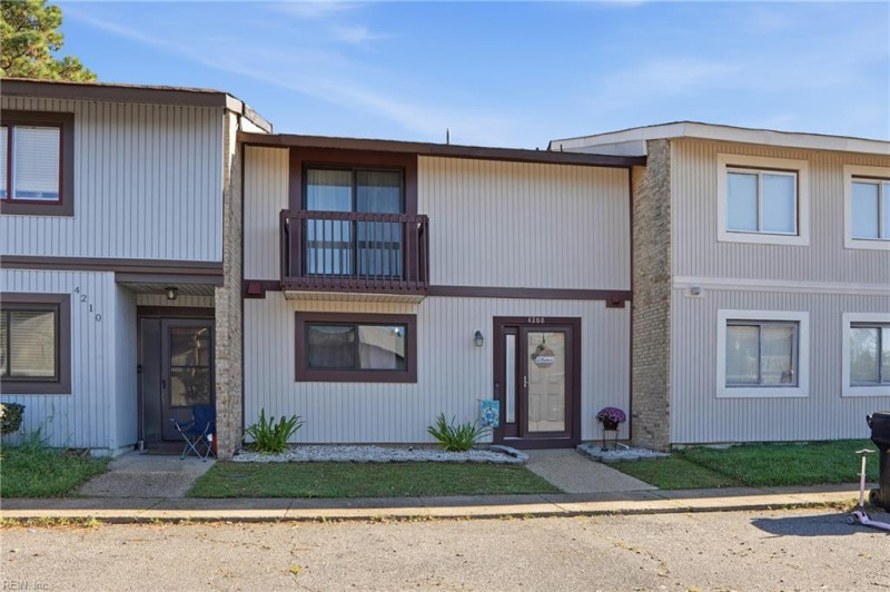 Photo 1 of 34 residential for sale in Virginia Beach virginia