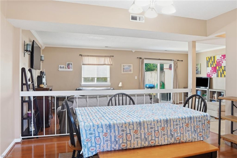 Photo 11 of 34 residential for sale in Virginia Beach virginia