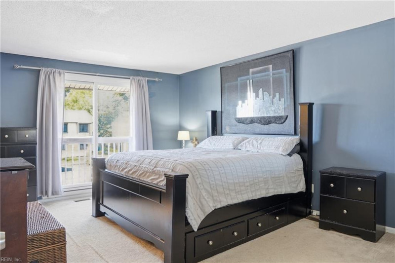 Photo 13 of 34 residential for sale in Virginia Beach virginia