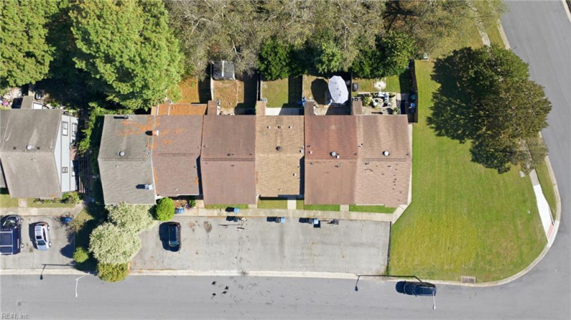 Photo 27 of 34 residential for sale in Virginia Beach virginia