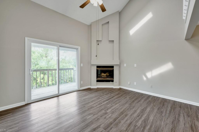 Photo 10 of 30 residential for sale in Virginia Beach virginia