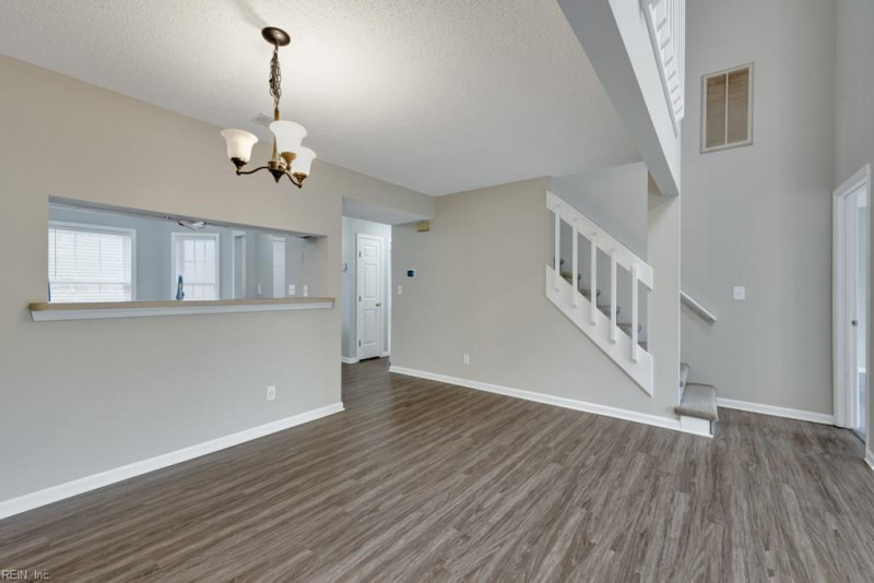 Photo 11 of 30 residential for sale in Virginia Beach virginia