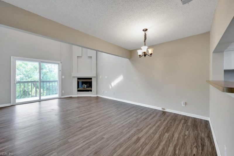 Photo 12 of 30 residential for sale in Virginia Beach virginia