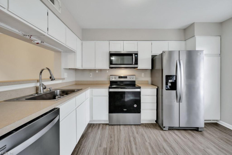 Photo 7 of 30 residential for sale in Virginia Beach virginia