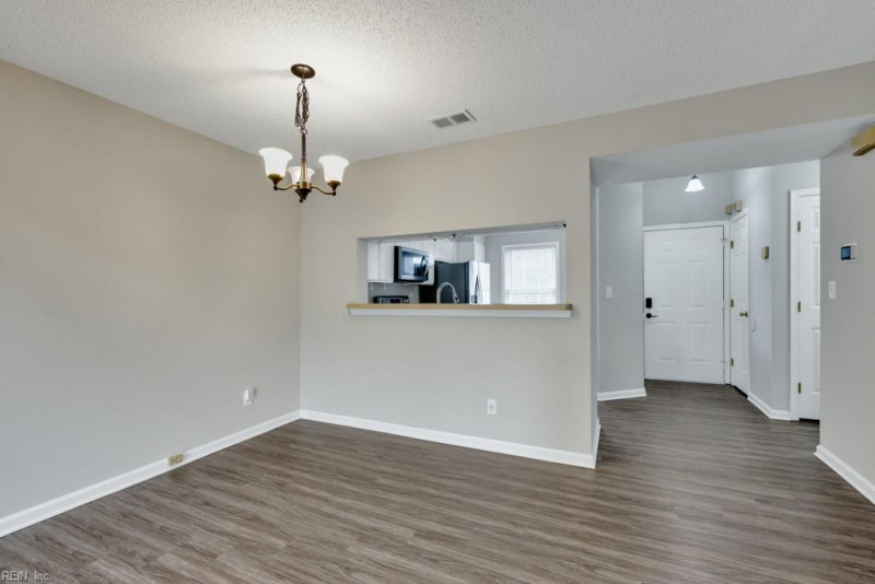 Photo 9 of 30 residential for sale in Virginia Beach virginia