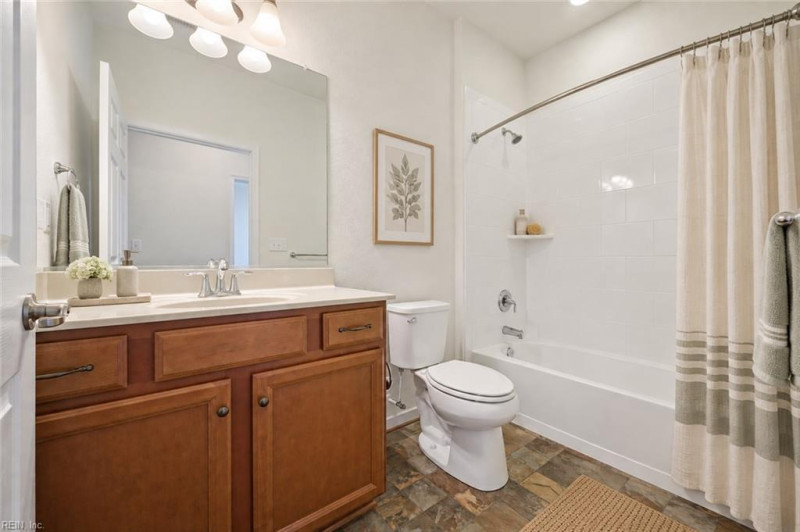 Photo 13 of 50 residential for sale in Chesapeake virginia Photo 13 of 50 residential for sale in Chesapeake virginia
