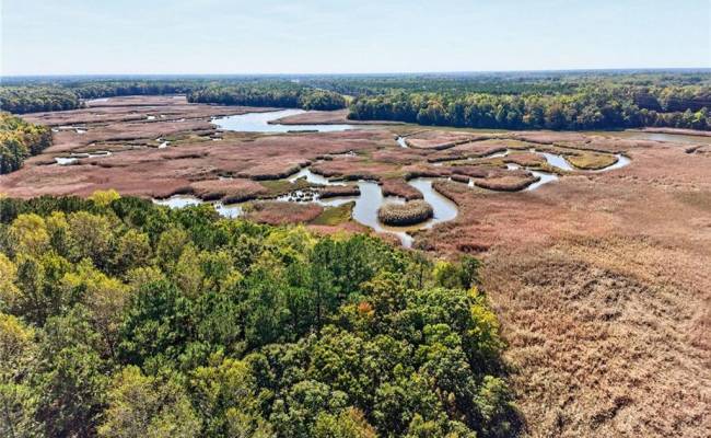 1356 Creekway Drive, Isle of Wight County, VA 23430