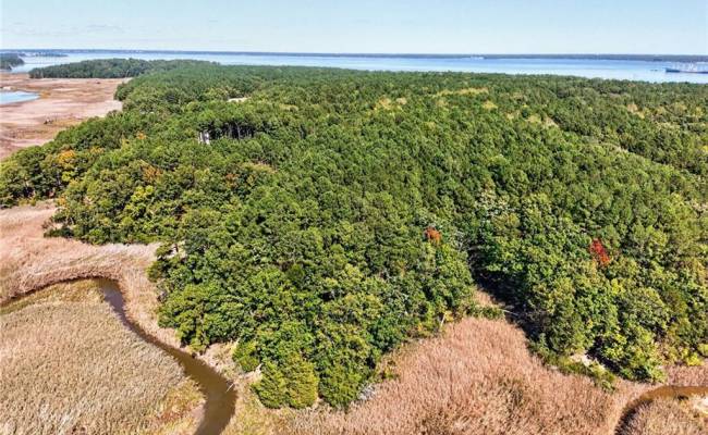 14310 Hardys Place, Isle of Wight County, VA 23430