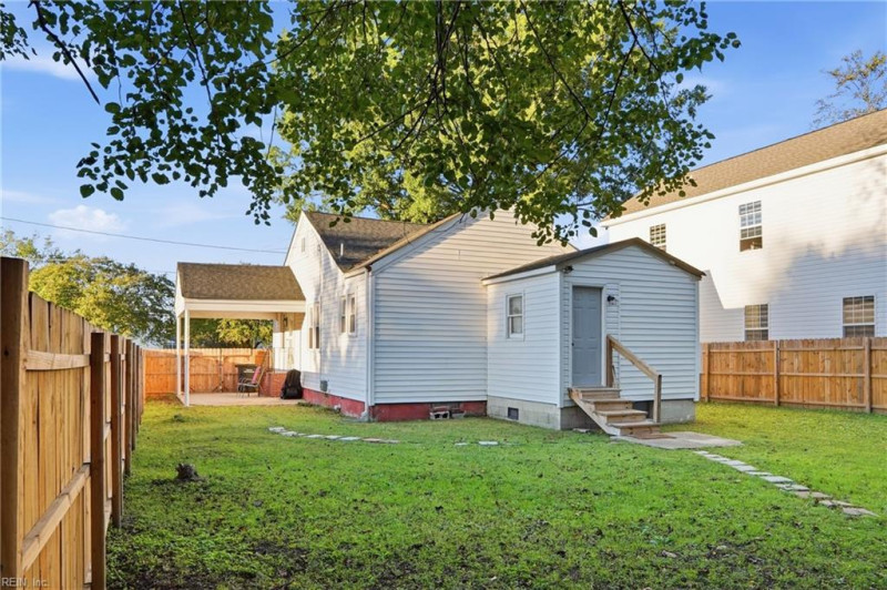 Photo 24 of 31 residential for sale in Portsmouth virginia