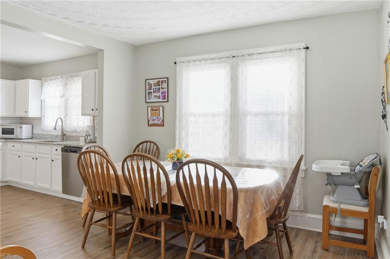 Photo 9 of 31 residential for sale in Portsmouth virginia