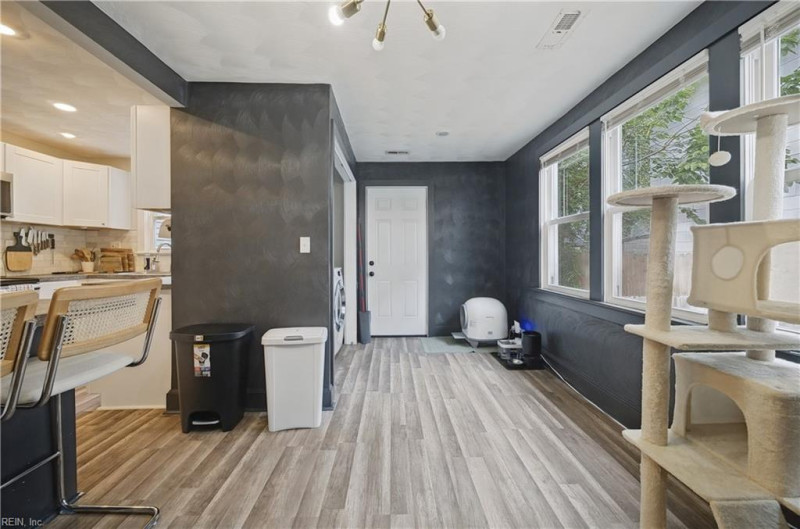 Photo 10 of 23 residential for sale in Norfolk virginia
