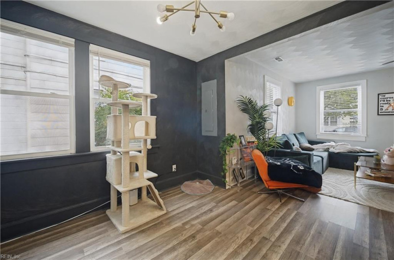 Photo 12 of 23 residential for sale in Norfolk virginia