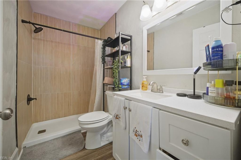 Photo 13 of 23 residential for sale in Norfolk virginia