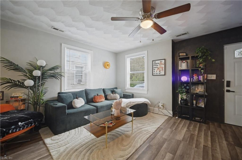 Photo 3 of 23 residential for sale in Norfolk virginia