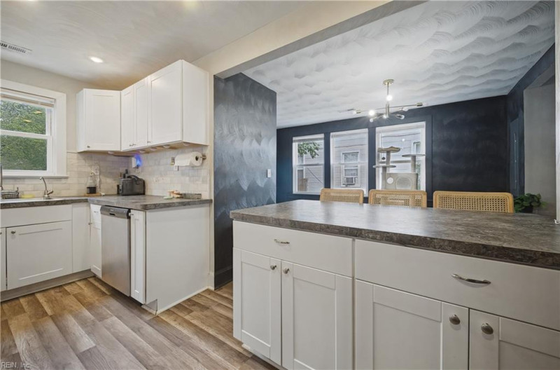 Photo 9 of 23 residential for sale in Norfolk virginia