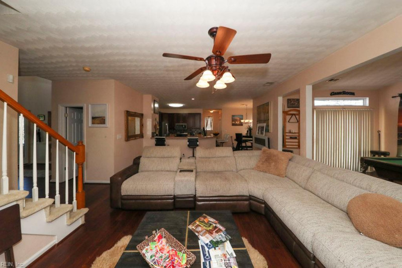 Photo 12 of 47 residential for sale in Chesapeake virginia
